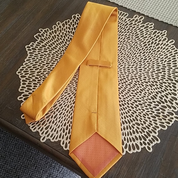 Gold Tie - Picture 2 of 3